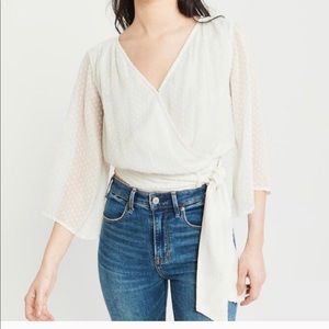 ABERCROMBIE & FITCH WHITE BLOUSE